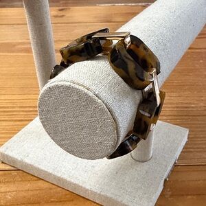 J. Crew faux tort and goldtone bracelet w/ foldover clasp